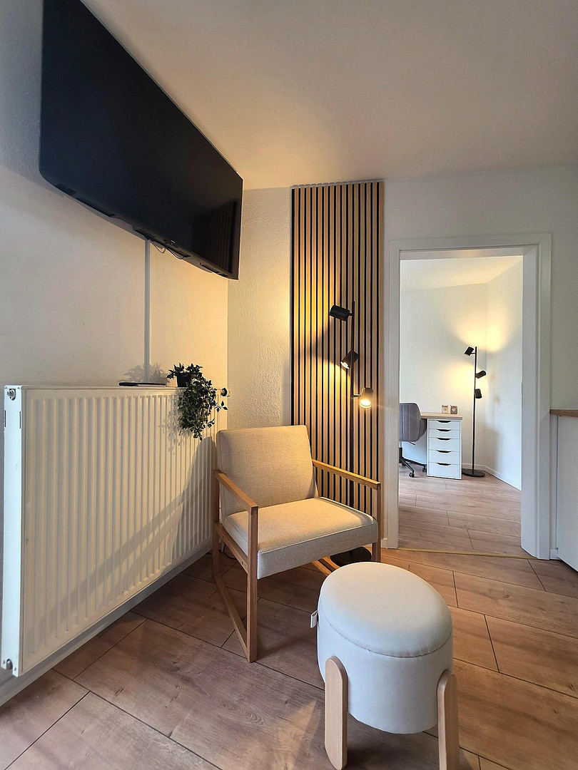 Gemütliche Pendlerwohnung - frisch saniert - löffelfertig
