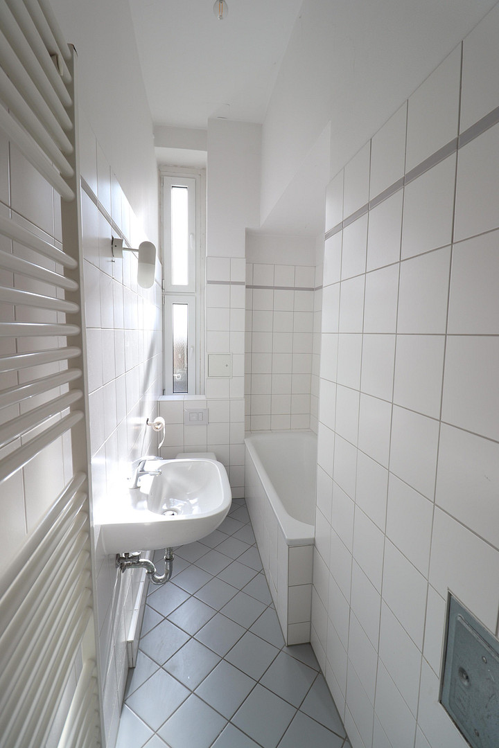 Schöne 2-Zimmer Altbauwohnung im Brüsseler Kiez – Foto 6