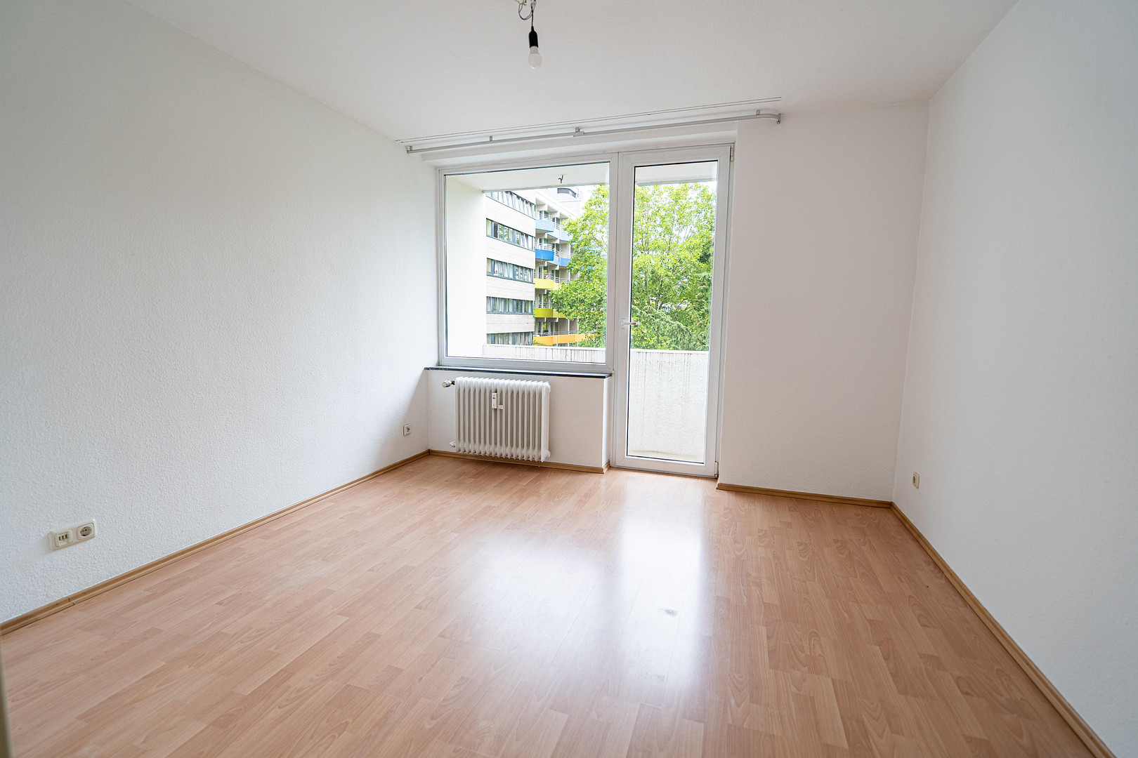 3-Zimmer-Wohnung mit zwei Balkonen in der Innenstadt von Frankfurt – Foto 12