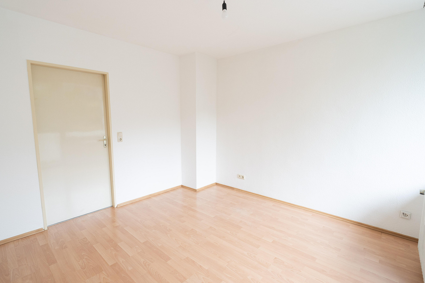 3-Zimmer-Wohnung mit zwei Balkonen in der Innenstadt von Frankfurt – Foto 5