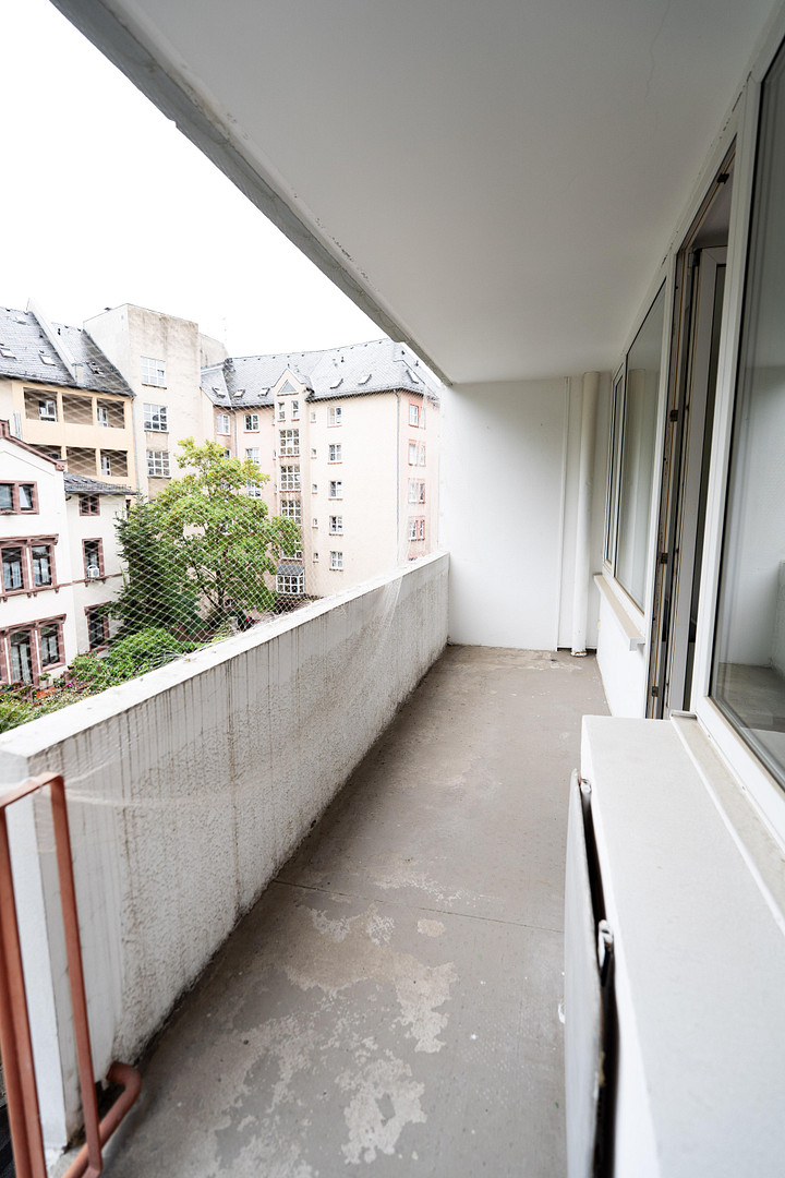 3-Zimmer-Wohnung mit zwei Balkonen in der Innenstadt von Frankfurt – Foto 13