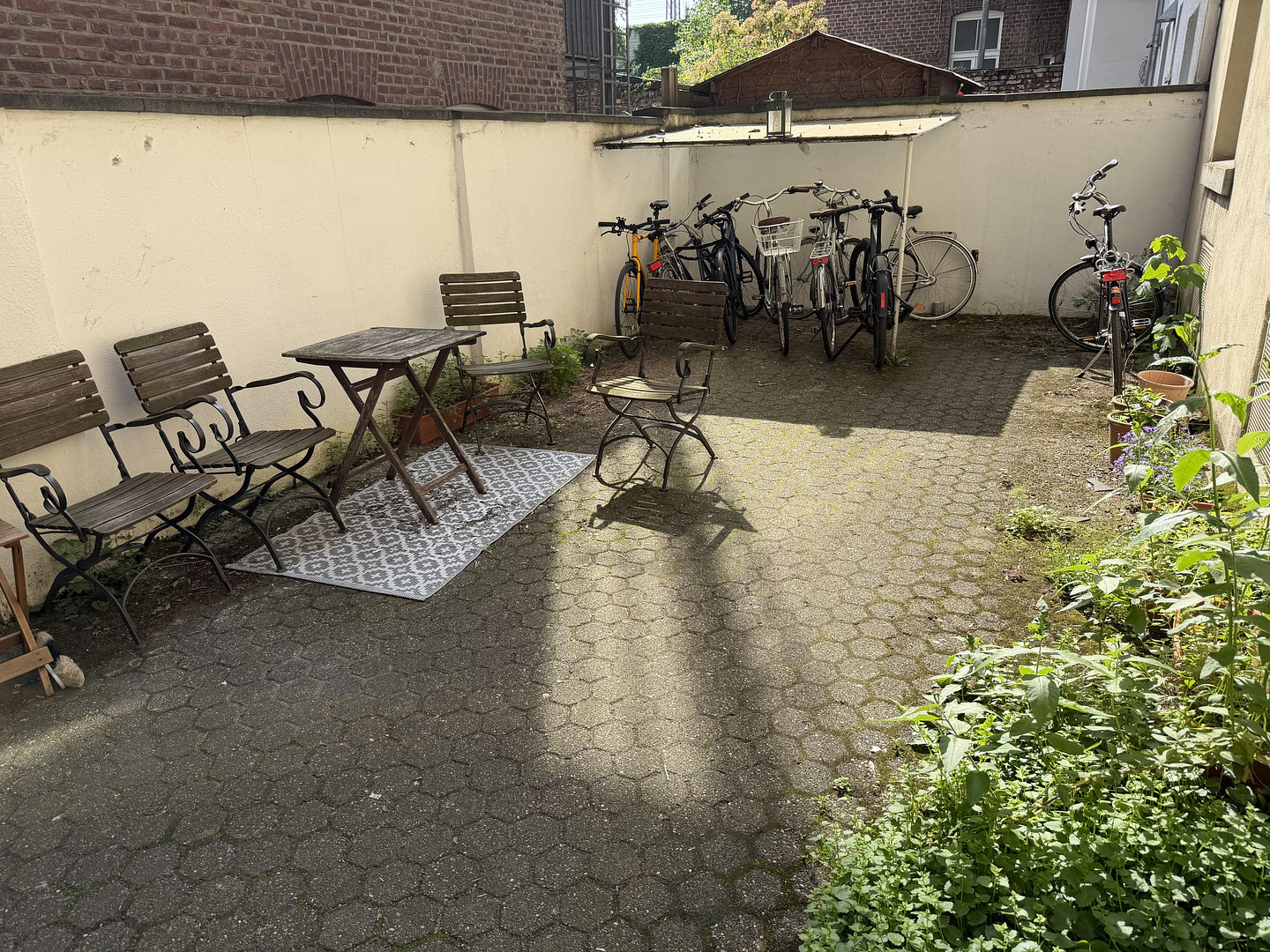 Wohnen mit Stil im Herzen des Belgischen Viertels – Altbaucharme & Lebensfreude am Brüsseler Platz – Foto 20