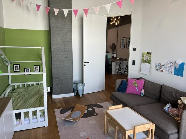 Viel Platz für den Alltag in dieser modernisierten 4-Zimmer-Loftwohnung in Lichtenberg – Foto 12