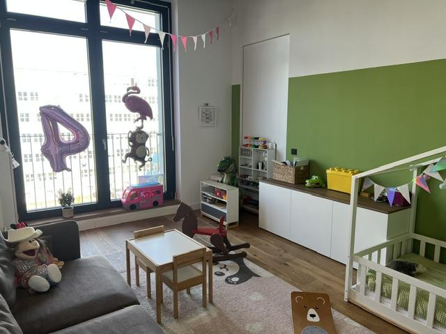 Viel Platz für den Alltag in dieser modernisierten 4-Zimmer-Loftwohnung in Lichtenberg – Foto 11