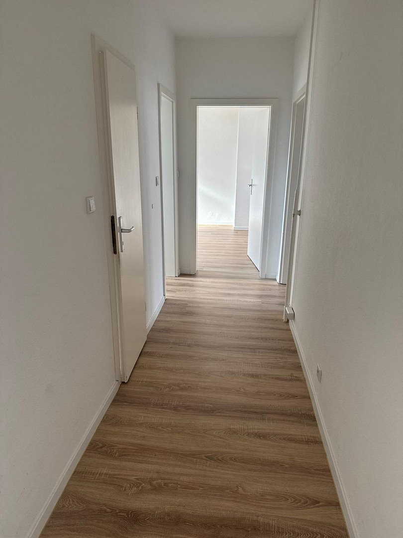 3-ZKB in Ffm-Sachsenhausen in AB-Balkon-EBK – Foto 2