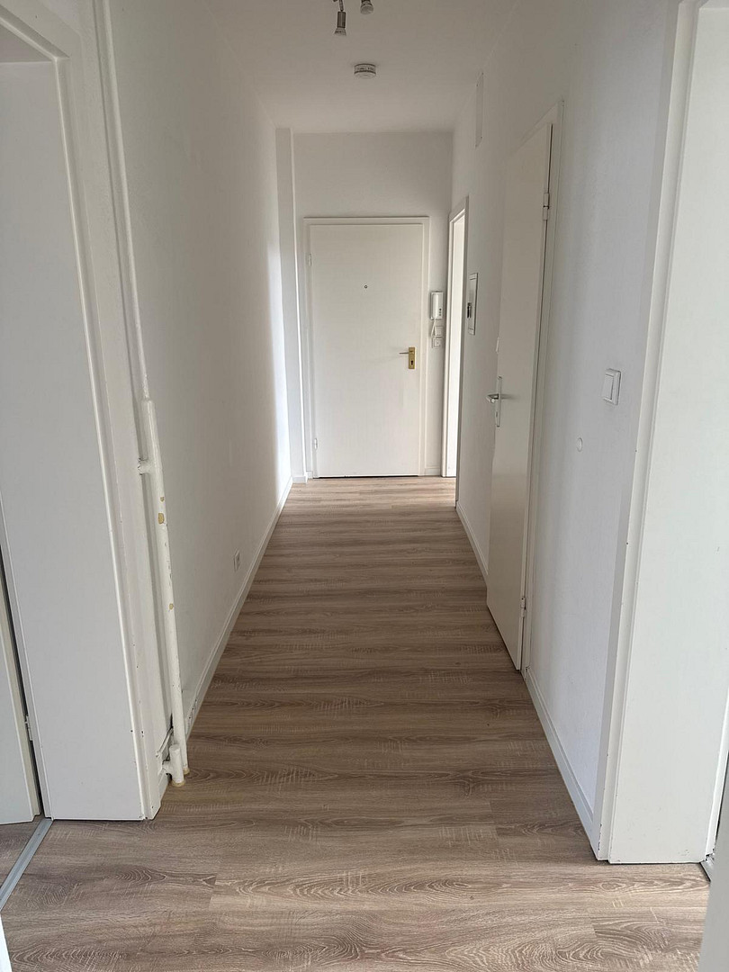 3-ZKB in Ffm-Sachsenhausen in AB-Balkon-EBK – Foto 3