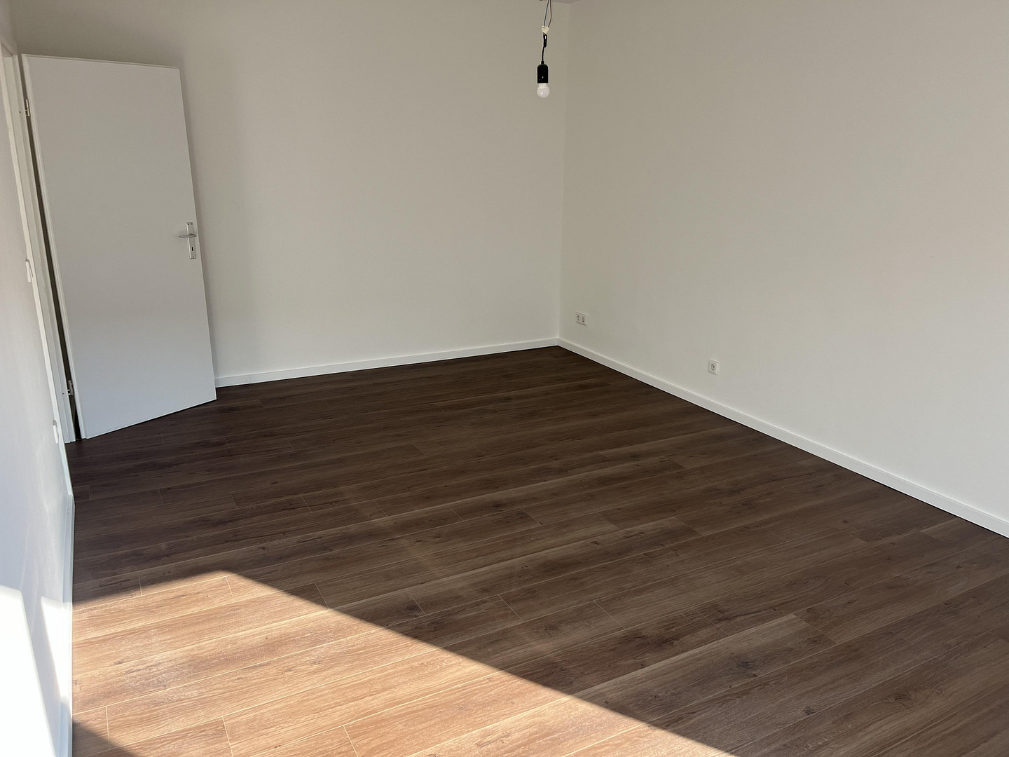 für 2 Personen mitten in der City, vollständig modernisiert - Ihr neues Zuhause – St.-Anton-Str. 21, 47798 Krefeld(Cracau) – Vorschaubild 3