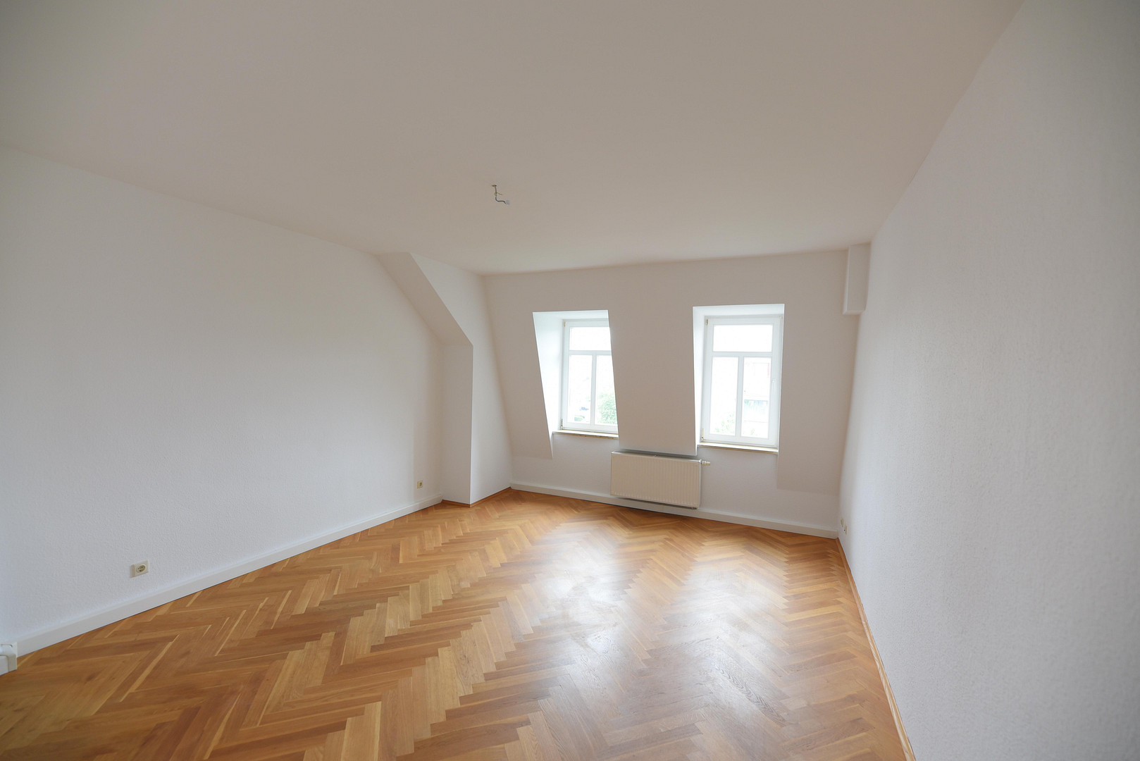 Regierungsviertel: Schöne 2-Raumwohnung im sanierten Altbau WB 4.OG links E11 – Wilhelm-Buck-Str. 19, 1097 Dresden(Neustadt) – Vorschaubild 4