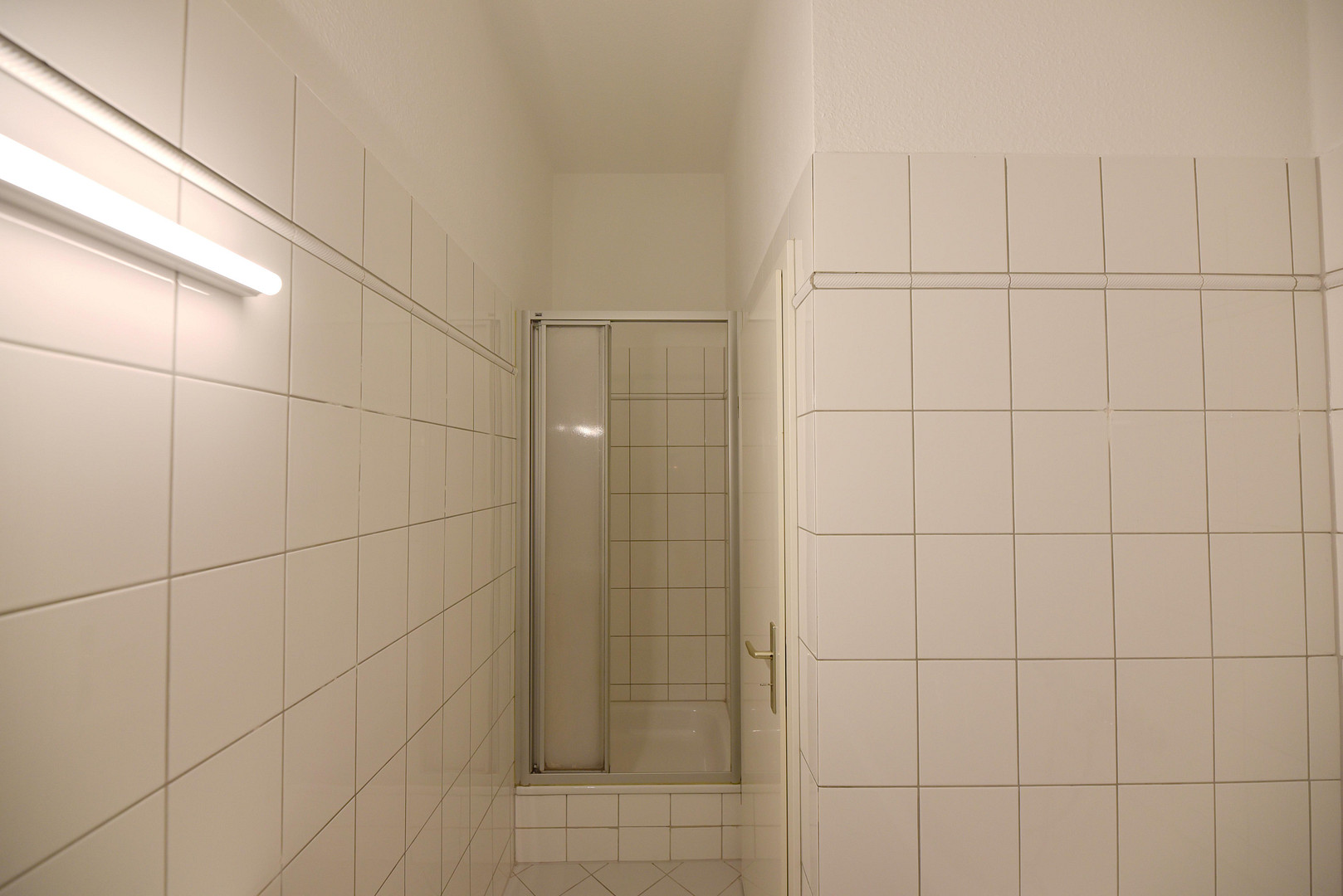 Johannstadt, Nähe Medak, Schöne 4-Raum-Wohnung mit Dielenfußboden und Balkon – Hertelstraße 16, 1307 Dresden(Altstadt) – Vorschaubild 8
