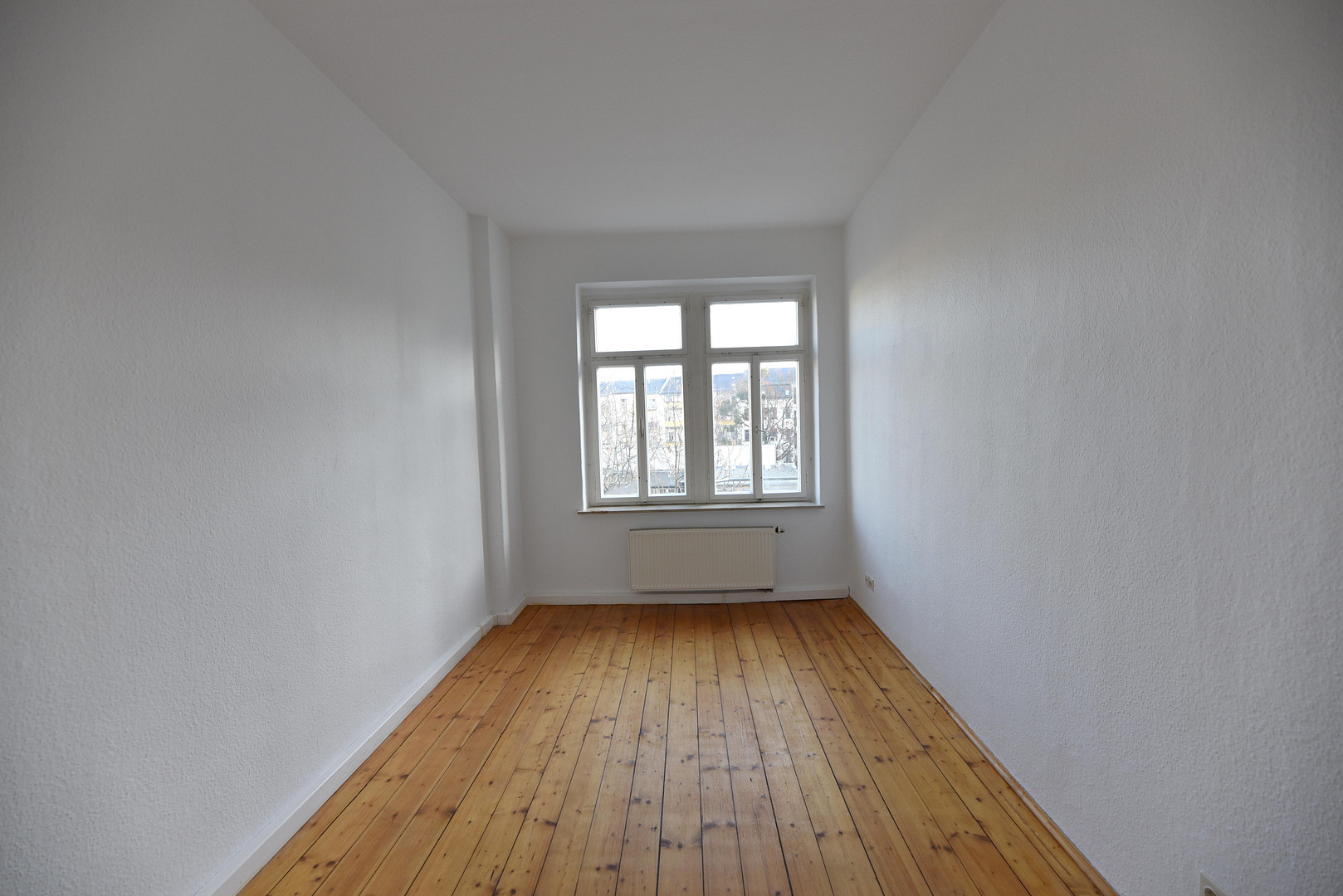 Johannstadt, Nähe Medak, Schöne 4-Raum-Wohnung mit Dielenfußboden und Balkon – Hertelstraße 16, 1307 Dresden(Altstadt) – Vorschaubild 4