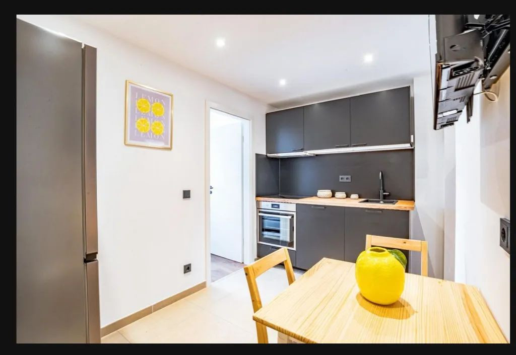 Schöne sanierte Wohnung nur als WG zu vermieten! – Gleißnerplatz 2, 90471 Nürnberg(Rangierbahnhof) – Vorschaubild 2