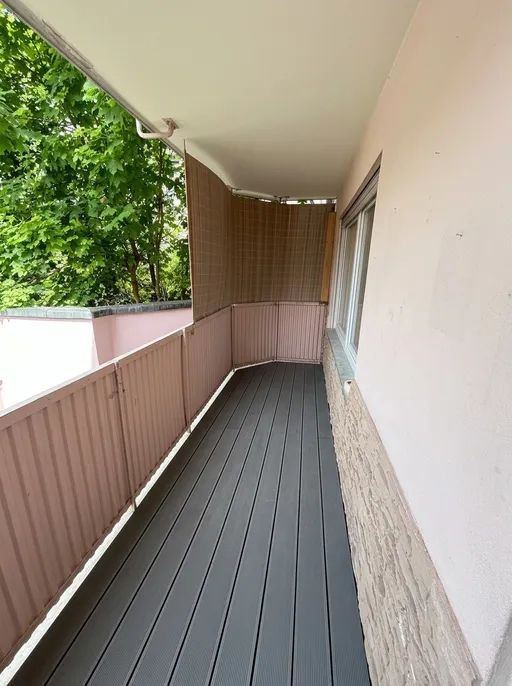 Erstbezug! Möbliertes Zimmer mit eigenem Balkon in frisch sanierter 4er-WG – Schweinauer Straße 51, 90439 Nürnberg(St. Leonhard) – Vorschaubild 3