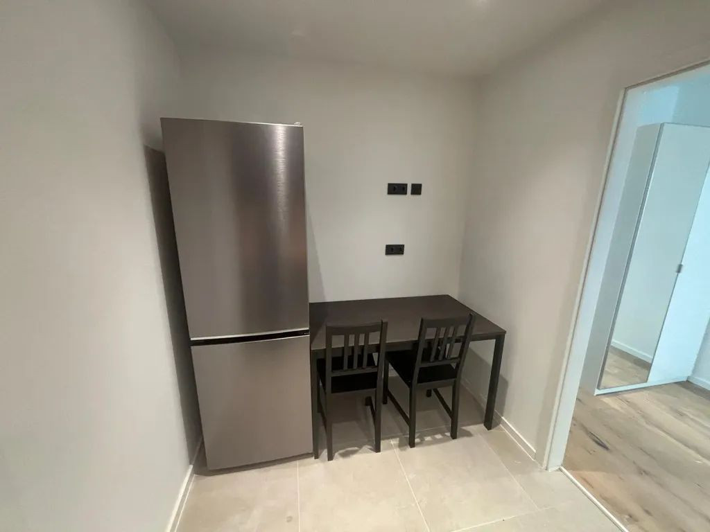 Möbliertes stylisches 20 m² Zimmer mit Balkon in guter Lage – Sybelstraße 6, 90461 Nürnberg(St. Peter) – Vorschaubild 4