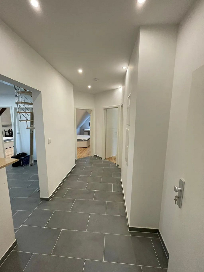 Möbliertes 13 m² WG-Zimmer in top angebundener Lage! – Bayernstraße 154, 90478 Nürnberg(Dutzendteich) – Vorschaubild 4