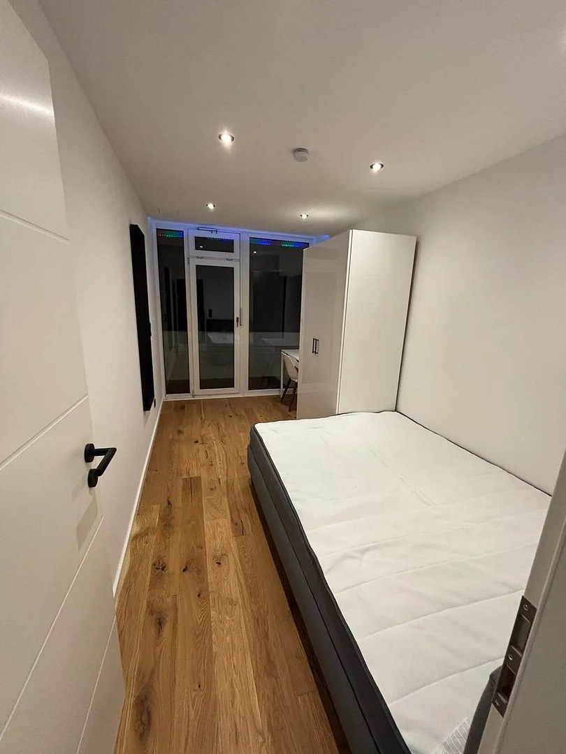 Schönes WG Zimmer in Fürstenried! – Kreuzhofstraße 6, 81476 München(Fürstenried) – Vorschaubild 3