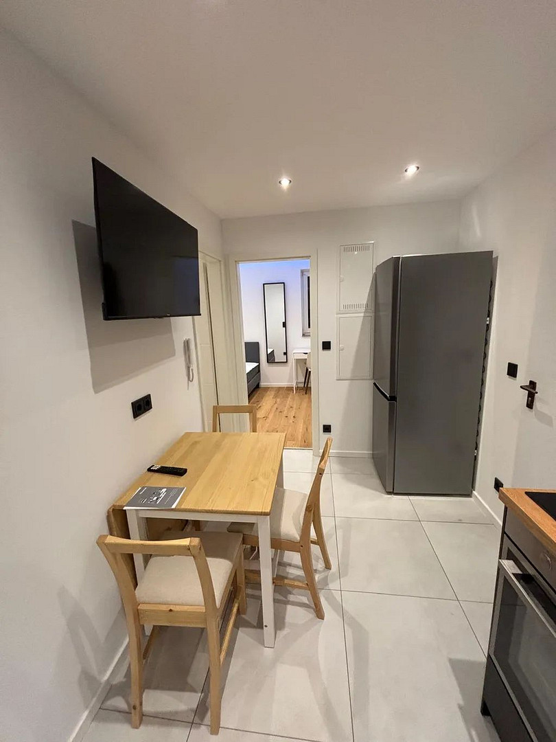 Schönes WG Zimmer in Fürstenried! – Kreuzhofstraße 6, 81476 München(Fürstenried) – Vorschaubild 6