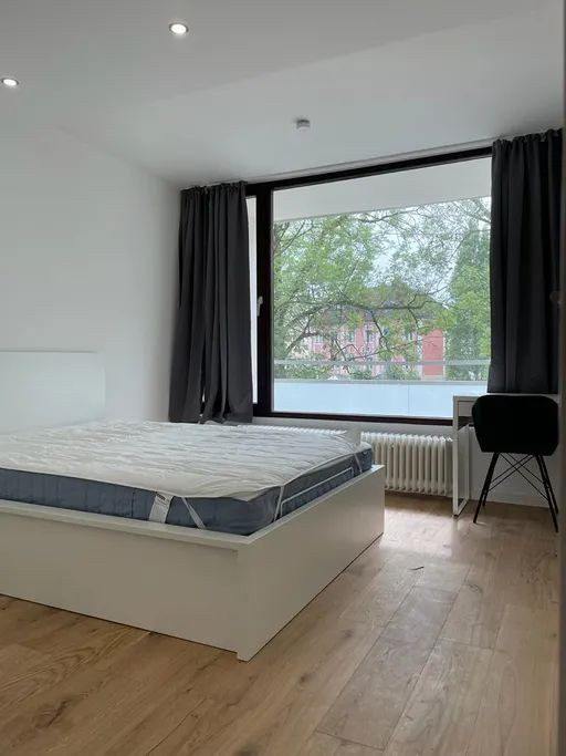 Schwabing! Schönes und großes WG Zimmer mit eigenem Balkon! – Leopoldstraße 138, 80804 München(Schwabing) – Vorschaubild 4