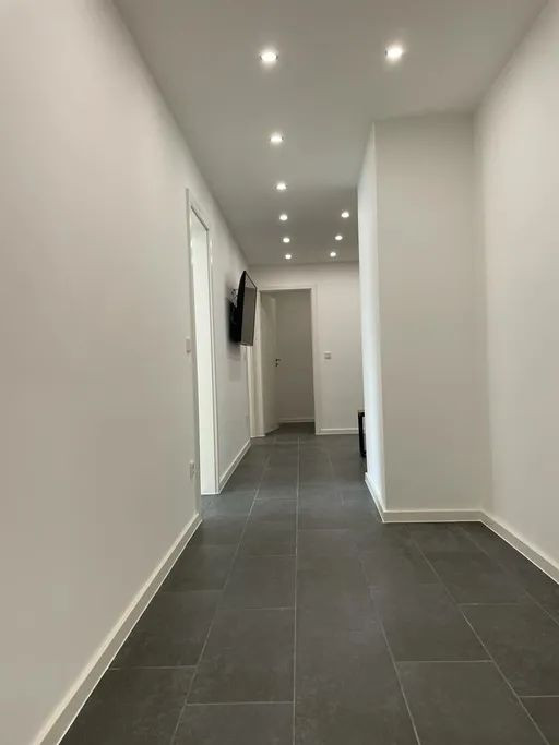 Schwabing! Schönes und großes WG Zimmer mit eigenem Balkon! – Leopoldstraße 138, 80804 München(Schwabing) – Vorschaubild 11