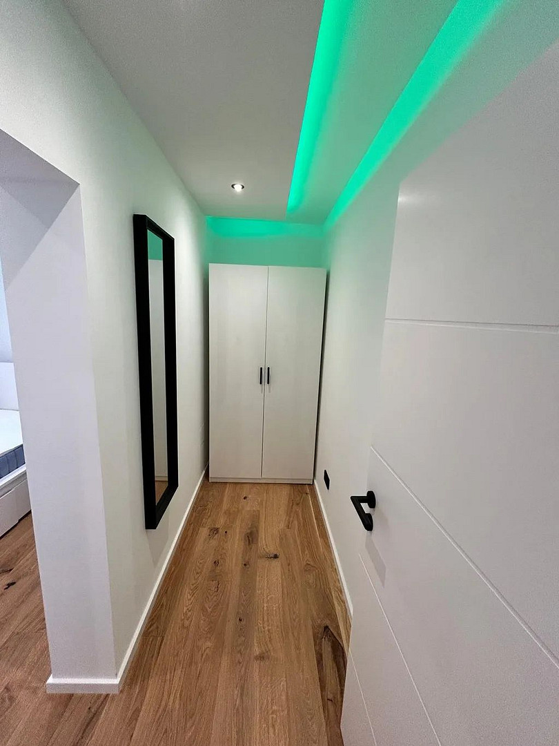 Helles möbliertes WG-Zimmer in gepflegter Wohnung I Johann-Clanze-Str. 27, München – Johann-Clanze-Straße 27, 81369 München(Sendling-Westpark) – Vorschaubild 2