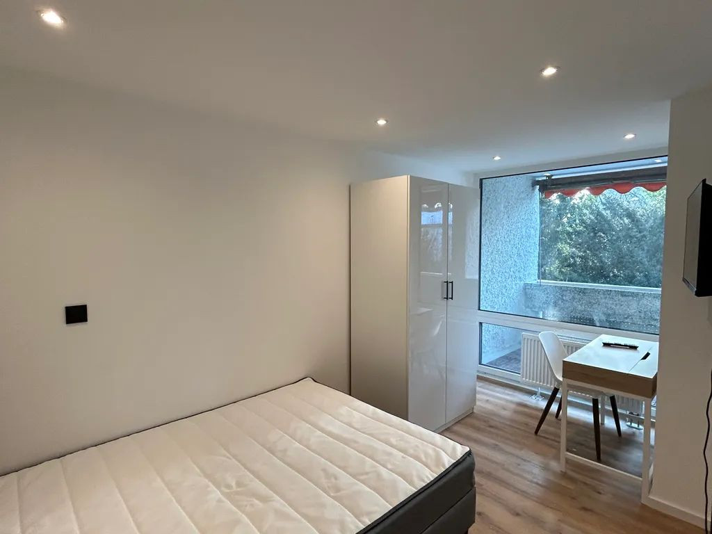 Komfortables WG-Zimmer in angenehmer Wohnatmosphäre I München | Waldschulstraße 54 – Waldschulstraße 54, 81827 München(Trudering) – Vorschaubild 2