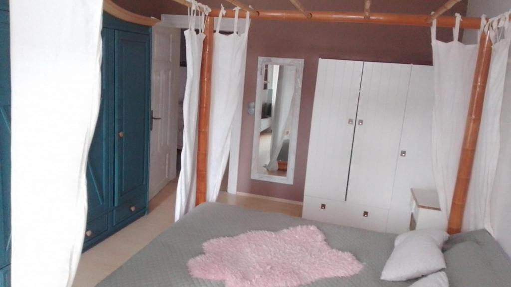 Schöne 2 Zimmer Altbauwohnung voll möbliert – Wilhelmshaven – Vorschaubild 11