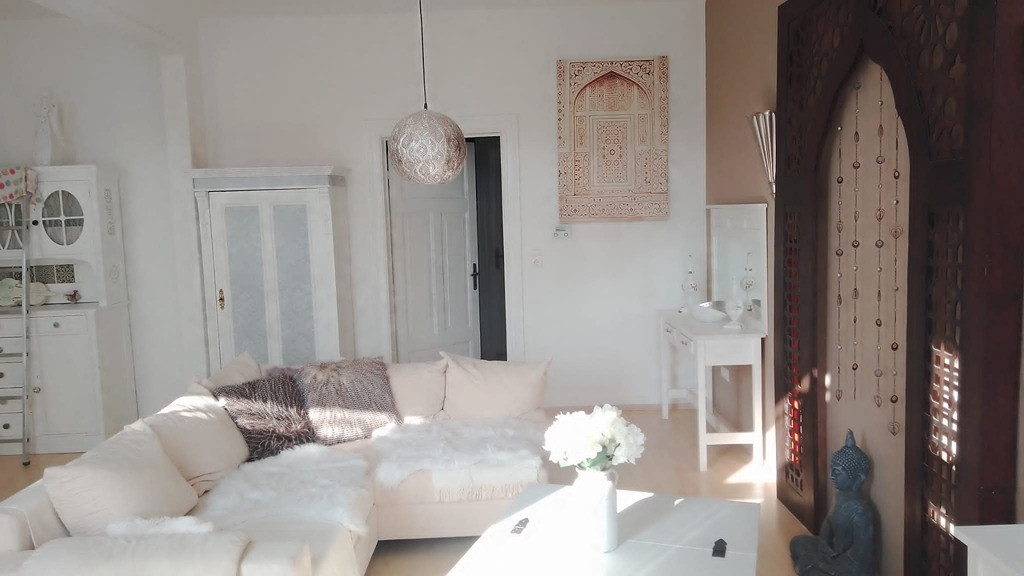 Schöne 2 Zimmer Altbauwohnung voll möbliert – Wilhelmshaven – Vorschaubild 3