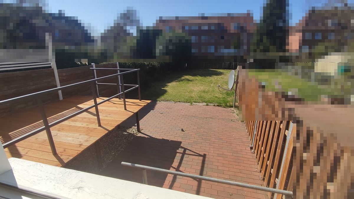Charmantes Reihenhaus mit Garten, Hochterrasse & Einbauküche – Schnedermannstrasse 69, 26721 Emden – Vorschaubild 3