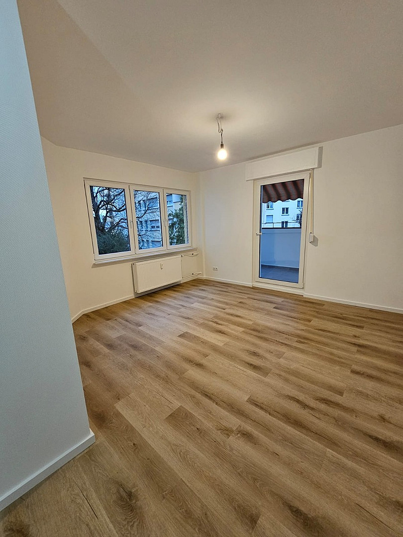 Direktverkauf: Herrschaftliche 5 ZW mit Balkon, Nähe Hafeninsel Offenbach – 63065 Offenbach am Main – Vorschaubild 3