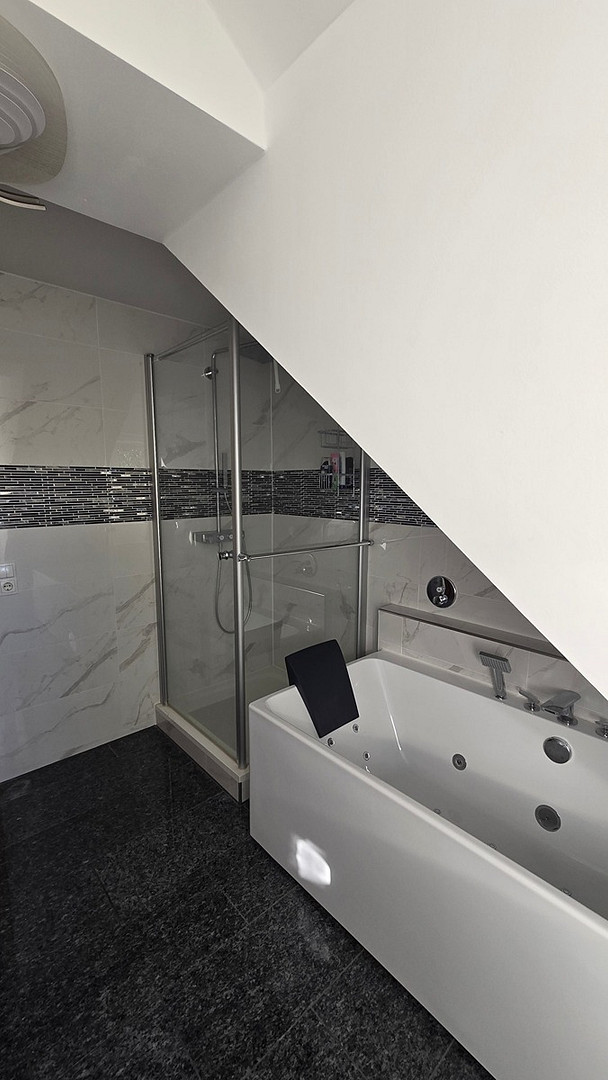 5-Zimmer Maisonette Wohnung mit Whirlpool in München – Tangastraße 6, 81827 München-Trudering-Riem(Trudering) – Vorschaubild 5