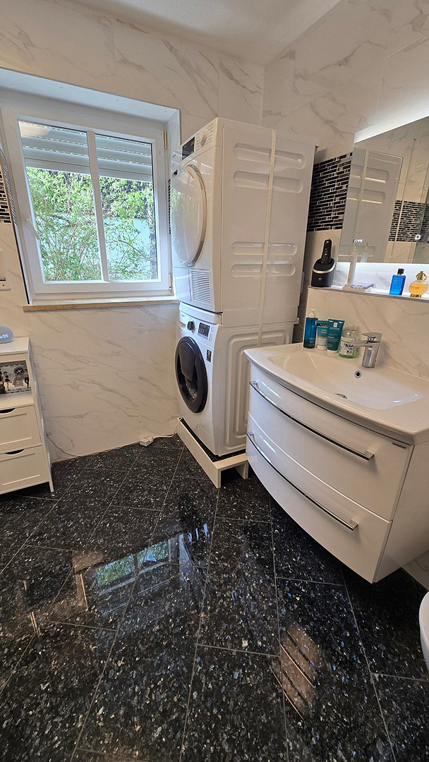5-Zimmer Maisonette Wohnung mit Whirlpool in München – Tangastraße 6, 81827 München-Trudering-Riem(Trudering) – Vorschaubild 10