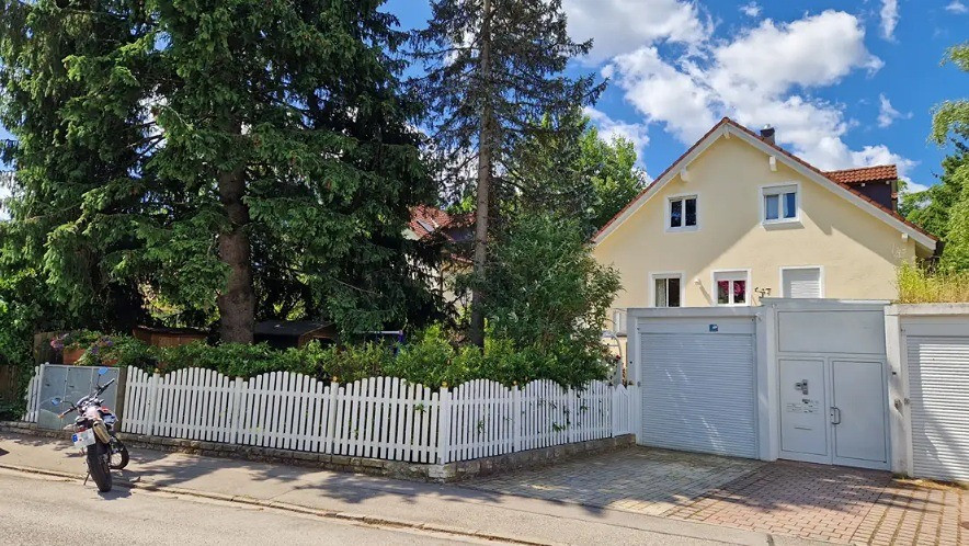 5-Zimmer Maisonette Wohnung mit Whirlpool in München – Tangastraße 6, 81827 München-Trudering-Riem(Trudering) – Vorschaubild 16