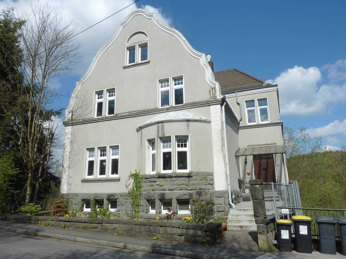 Charmante Altbauwohnung im Grünen – 3-Zimmer-Wohnung mit offener EBK auf ca. 95 m² – Kurvenstr. 34, 42399 Wuppertal-Beyenburg(Beyenburg) – Vorschaubild 2