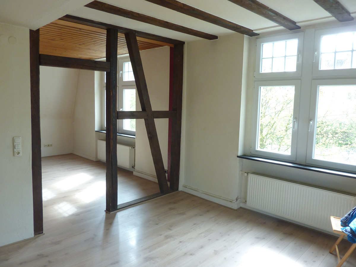 Charmante Altbauwohnung im Grünen – 3-Zimmer-Wohnung mit offener EBK auf ca. 95 m² – Kurvenstr. 34, 42399 Wuppertal-Beyenburg(Beyenburg) – Vorschaubild 5