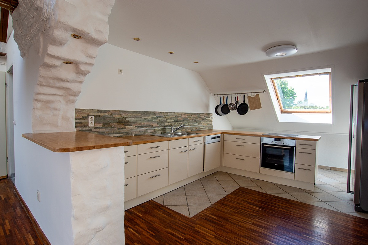 Exklusive Dachgeschosswohnung mit Dachterrasse, Empore und Altbaucharme – Oberstraße 9, 52070 Aachen – Vorschaubild 4