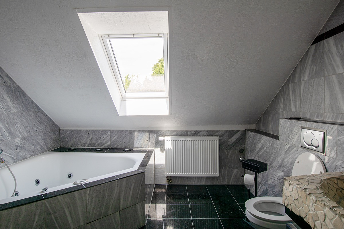 Exklusive Dachgeschosswohnung mit Dachterrasse, Empore und Altbaucharme – Oberstraße 9, 52070 Aachen – Vorschaubild 17