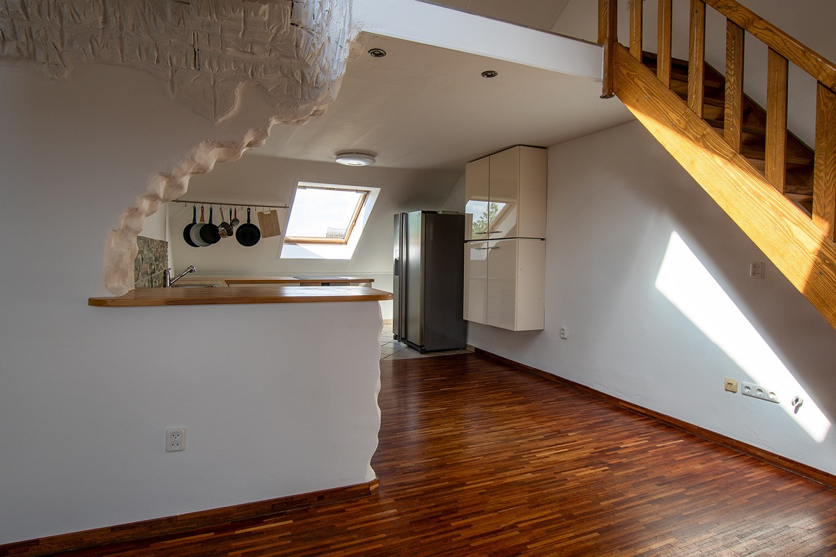 Exklusive Dachgeschosswohnung mit Dachterrasse, Empore und Altbaucharme – Oberstraße 9, 52070 Aachen – Vorschaubild 3