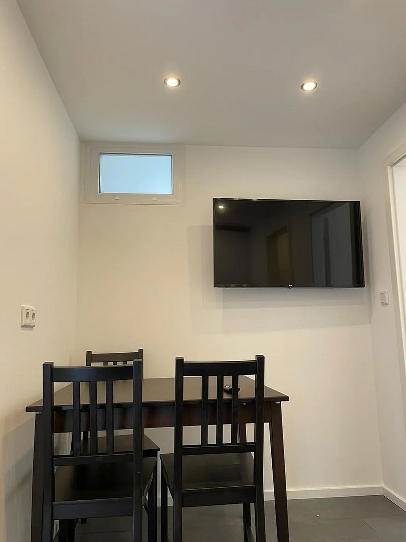 WG-Zimmer in zentraler und dennoch ruhiger Lage / Radolfzeller Straße 9, München / 5.OG / WE3054 / Zi.1 – Radolfzeller Straße 9, 81243 München(Aubing) – Vorschaubild 9