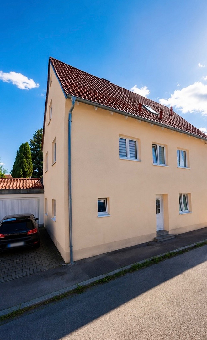 Gepflegtes 7 Zimmer Haus Geisenfeld – Geisenfeld – Vorschaubild 2
