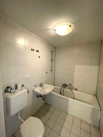 Provisionsfreie helle sanierte 2 Zimmer Whg. mit Balkon – Waldweg 3, 85386 Eching – Vorschaubild 2