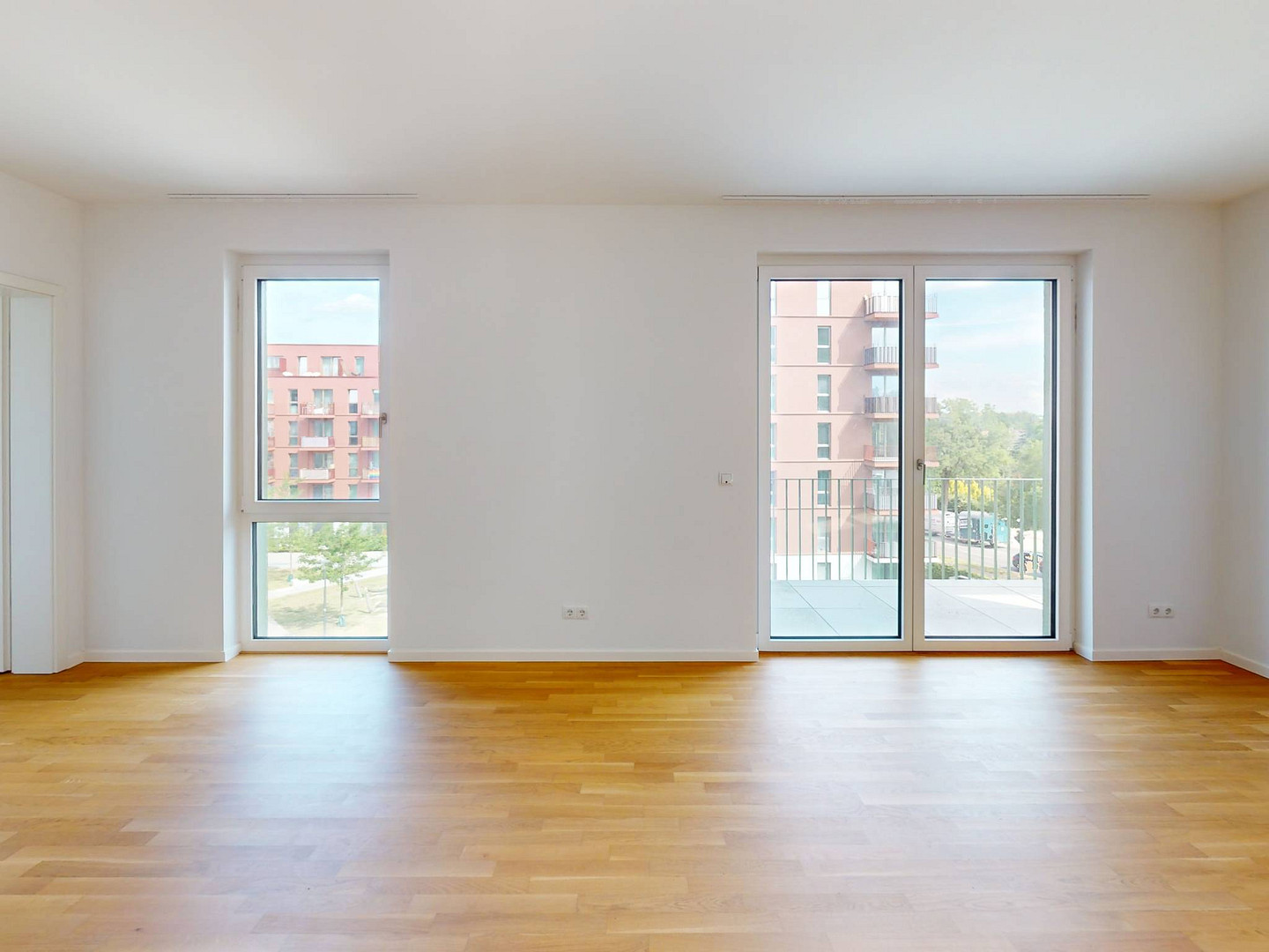 Geräumige 2-Zimmer-Wohnung mit EBK und 2 BALKONEN im Neubauquartier 'Ferdinand's Garden' – Plauener Straße 108, 13055 Berlin(Alt-Hohenschönhausen) – Vorschaubild 2
