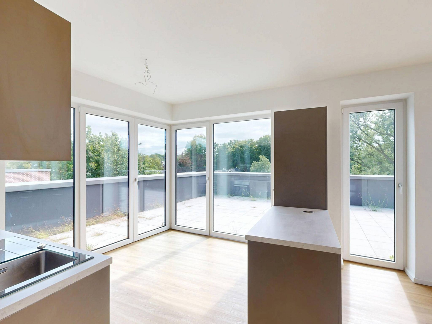Wohntraum in Rissen: Exklusives 4-Zimmer-Penthouse mit eigenem Lift und weitläufiger Dachterrasse – Alte Sülldorfer Landstraße 404b, 22559 Hamburg(Rissen) – Vorschaubild 5