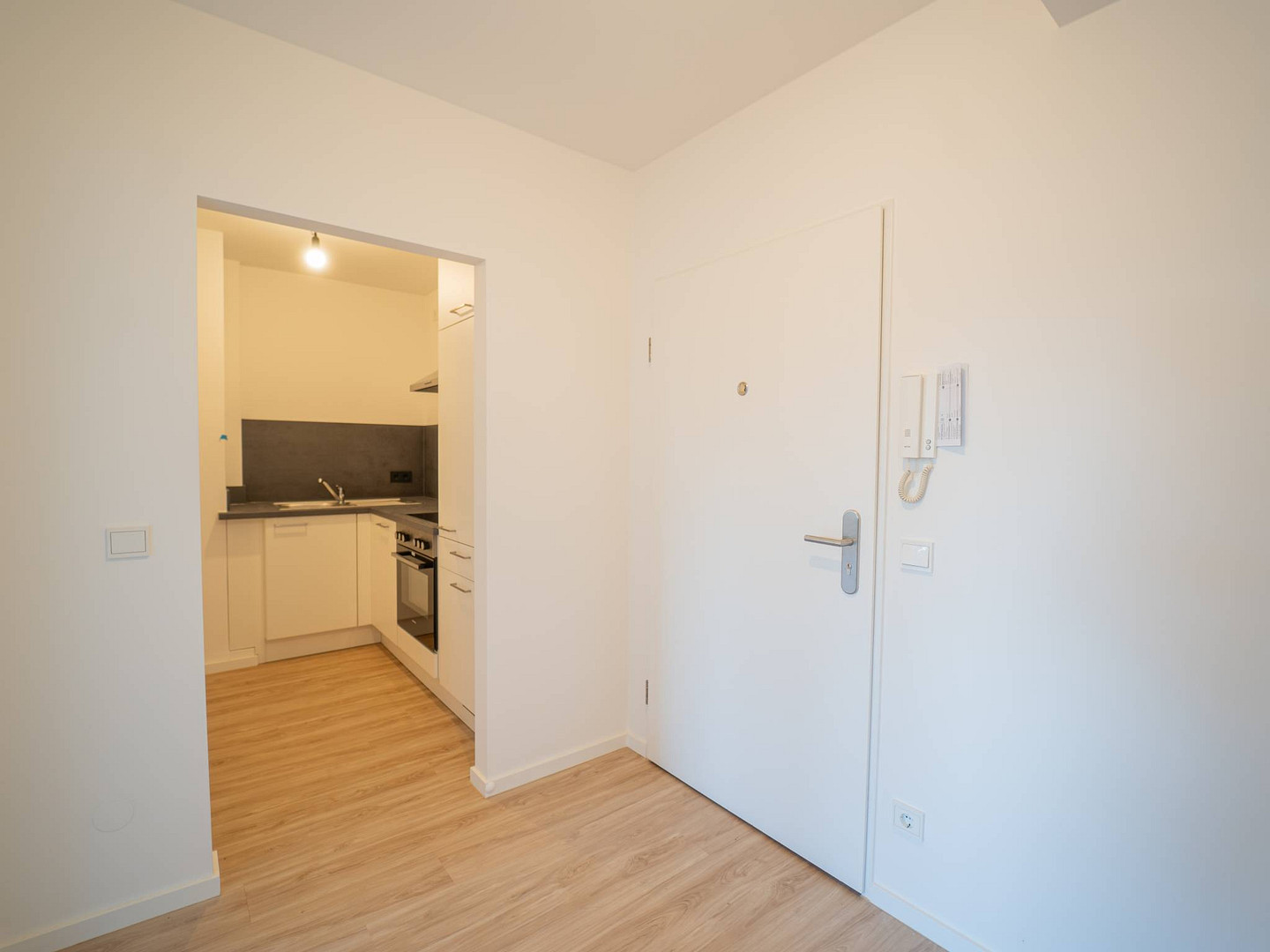 Frisch saniertes Highlight in Hamburg-Schnelsen: Helle Wohnung ab 01.09. zu vermieten! – Frohmestraße 46, 22457 Hamburg(Schnelsen) – Vorschaubild 4