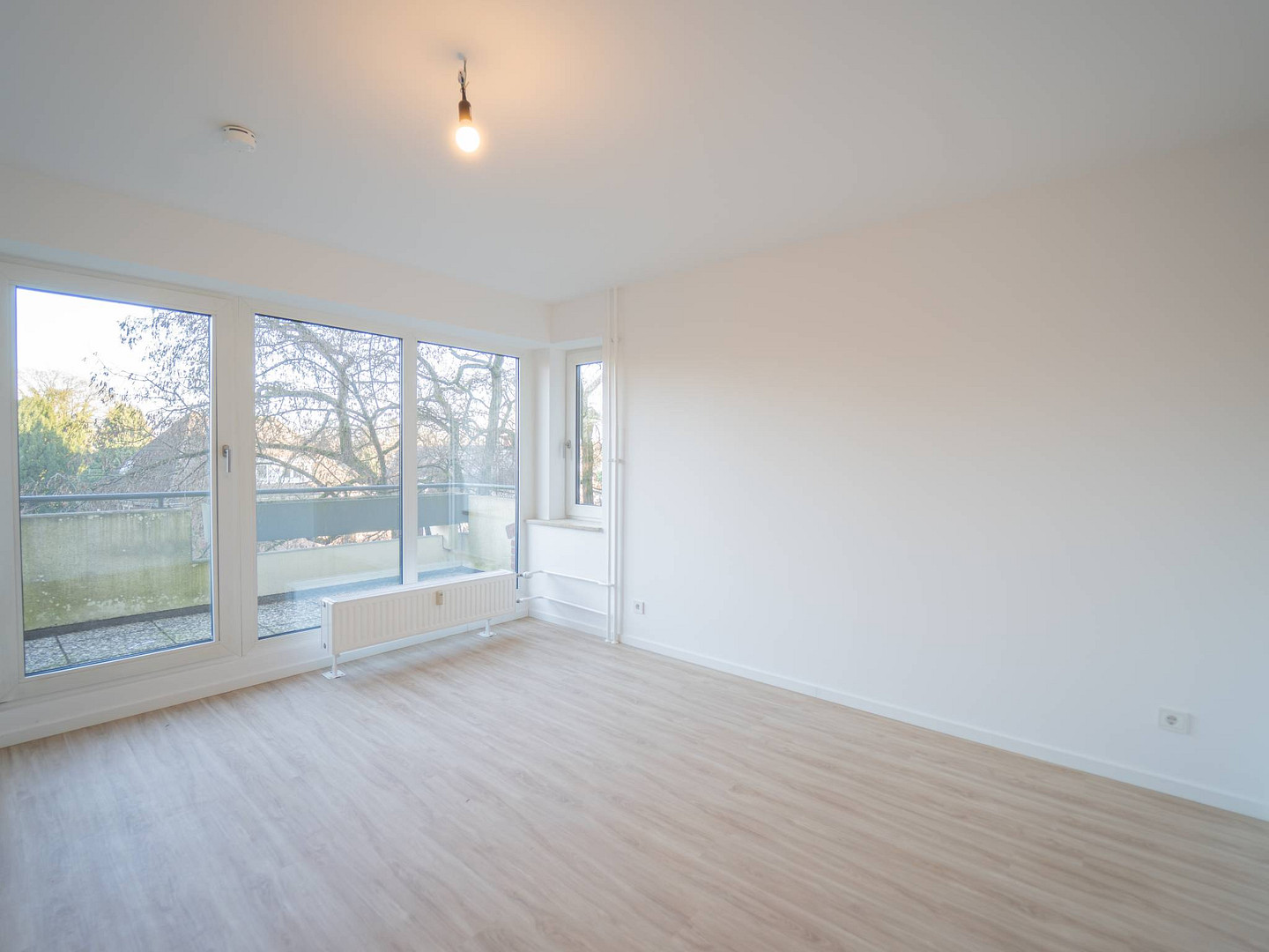 Frisch saniertes Highlight in Hamburg-Schnelsen: Helle Wohnung ab 01.09. zu vermieten! – Frohmestraße 46, 22457 Hamburg(Schnelsen) – Vorschaubild 6