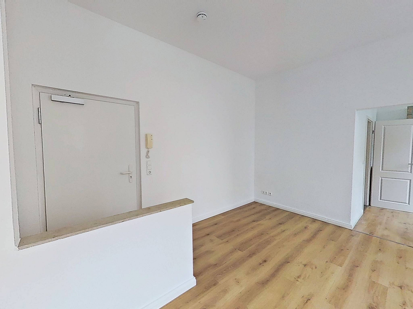 Viel Platz zum Wohlfühlen - Helle 2-Zimmer-Wohnung mit EBK in fußläufiger Nähe zur Altstadt – Breiter Weg 229 a, 39104 Magdeburg(Altstadt) – Vorschaubild 4