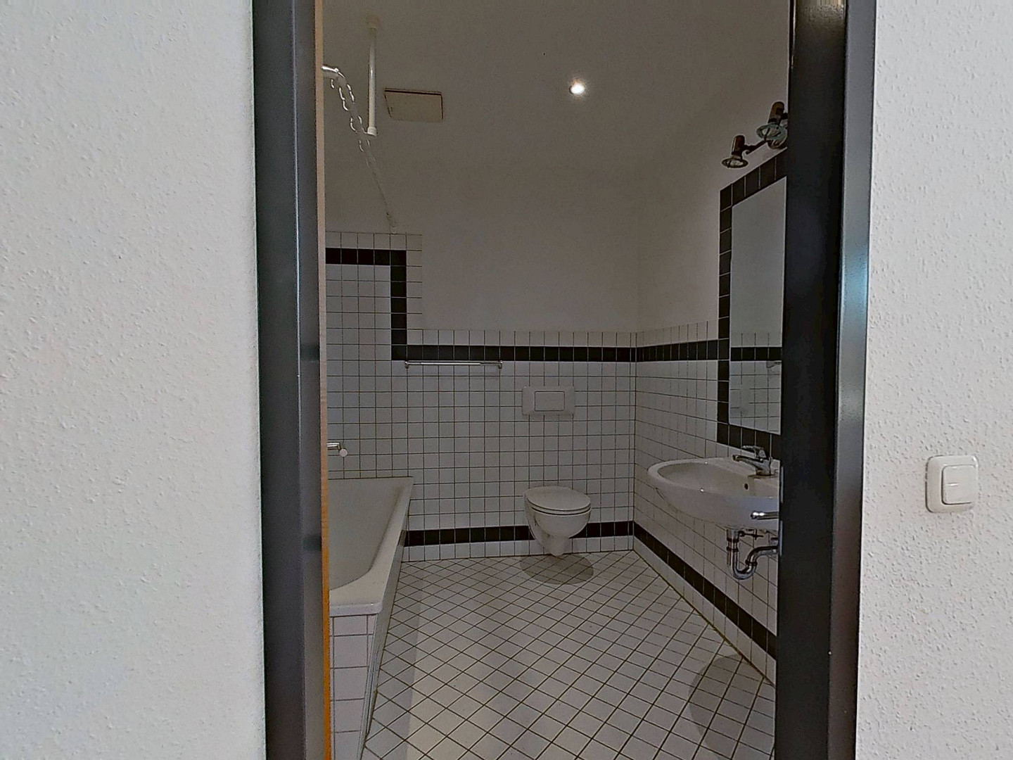 Warmes Nest, kalte Ersparnis - 1 KALTMIETE GESCHENKT: Große 3-Zimmer-Dachgeschosswohnung mit EBK und intelligentem Grundriss im historischen Breitenweg – 39104 Magdeburg(Altstadt) – Vorschaubild 11
