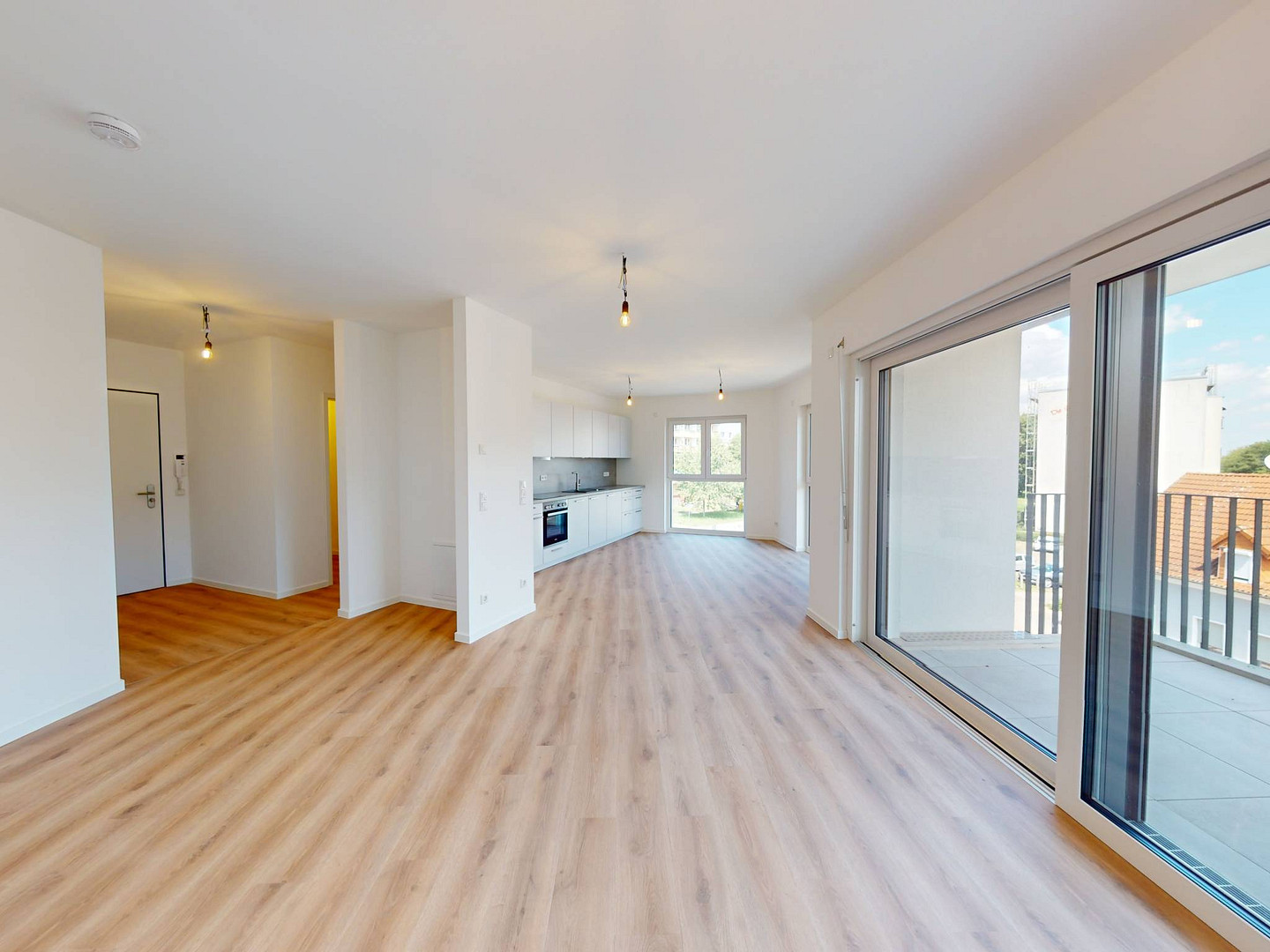 TOP-ANGEBOT: 3-Zimmer-Traumwohnung mit BALKON und moderner EINBAUKÜCHE im BERGQUARTIER Magdeburg! – 39116 Magdeburg(Sudenburg) – Vorschaubild 2