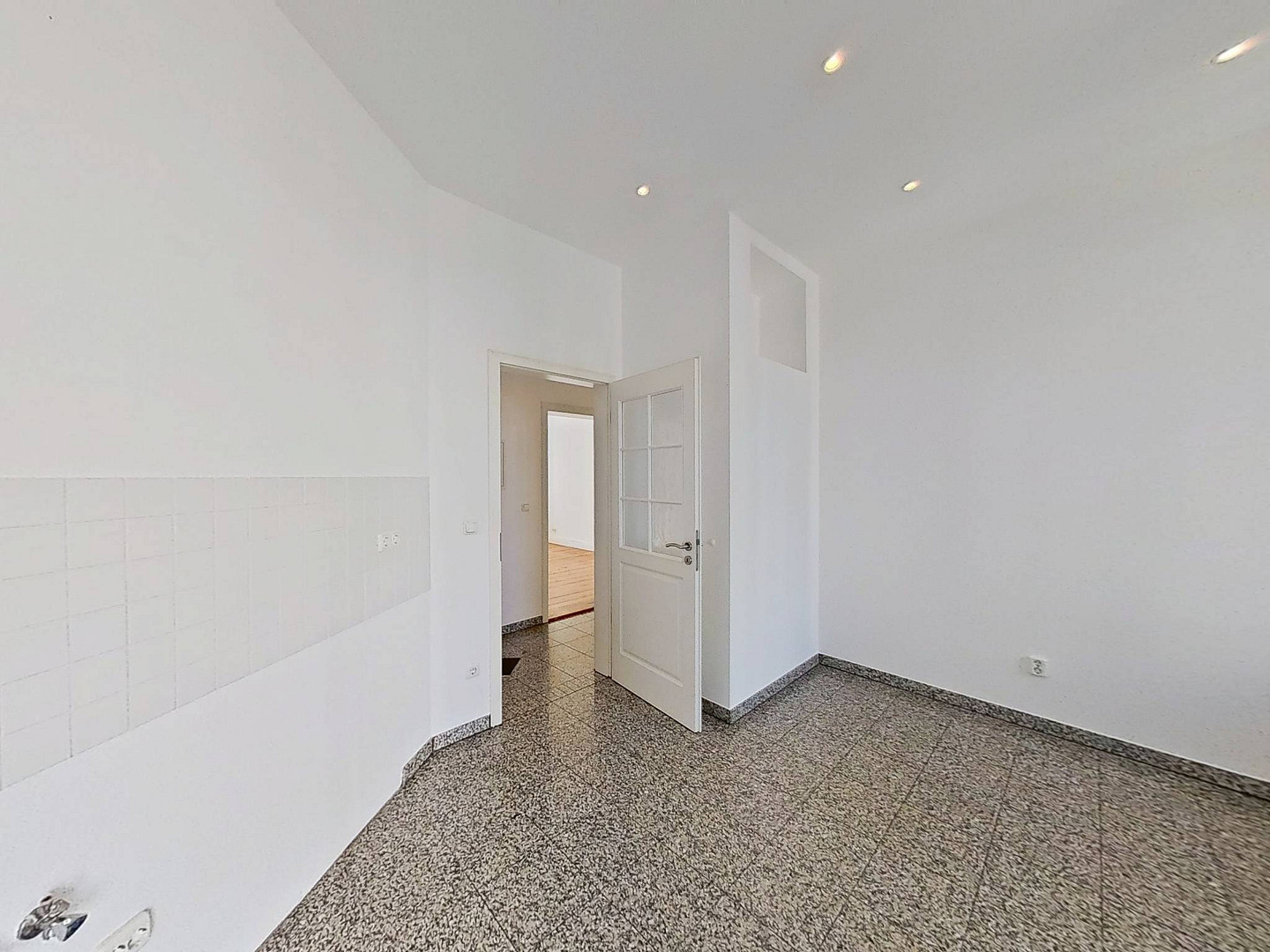 Historischer Charme trifft Wohnkomfort – 4-Zimmer-Altbauwohnung mit Balkon – 39124 Magdeburg-Neue Neustadt(Neue Neustadt) – Vorschaubild 4