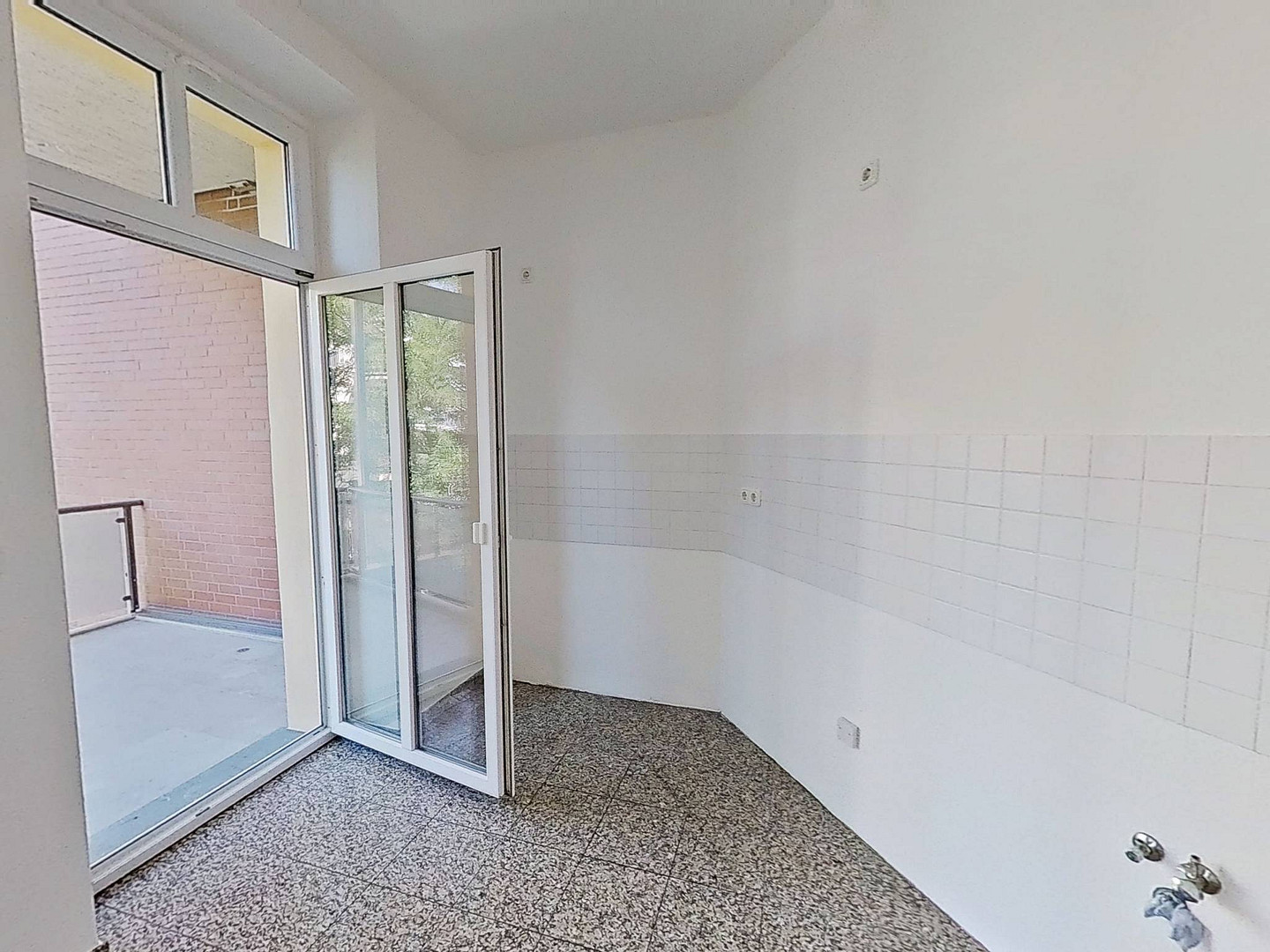 Historischer Charme trifft Wohnkomfort – 4-Zimmer-Altbauwohnung mit Balkon – 39124 Magdeburg-Neue Neustadt(Neue Neustadt) – Vorschaubild 5