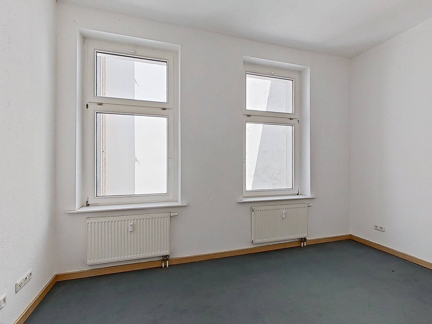 Die Blätter fallen, die Miete auch - 1 NKM als Herbstgeschenk: Attraktive 3-Zimmer-Wohnung mit Einbauküche und 2 Balkonen ++ – 39104 magdeburg(Altstadt) – Vorschaubild 7