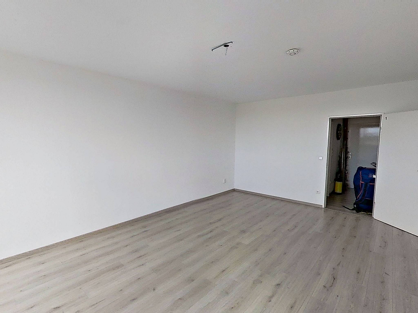 Großes WG-Zimmer mit viel Lichteinfall und eigenem BALKON in Münster-Kinderhaus – 48159 Münster(Kinderhaus) – Vorschaubild 3